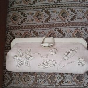 MAXX New York clutch